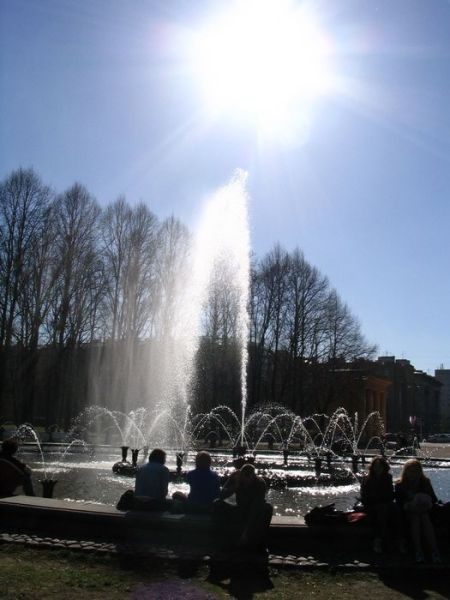 фонтан в Московском Парке Победы. Сложно представить себе образ Санкт-Петербурга без фонтанов.